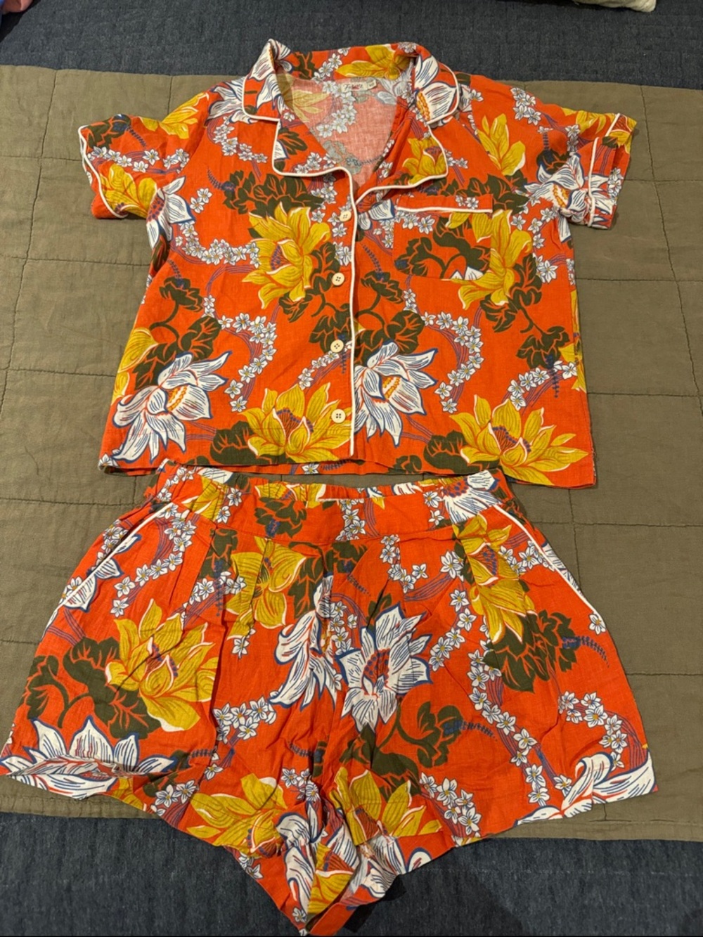 Faherty Floral Set